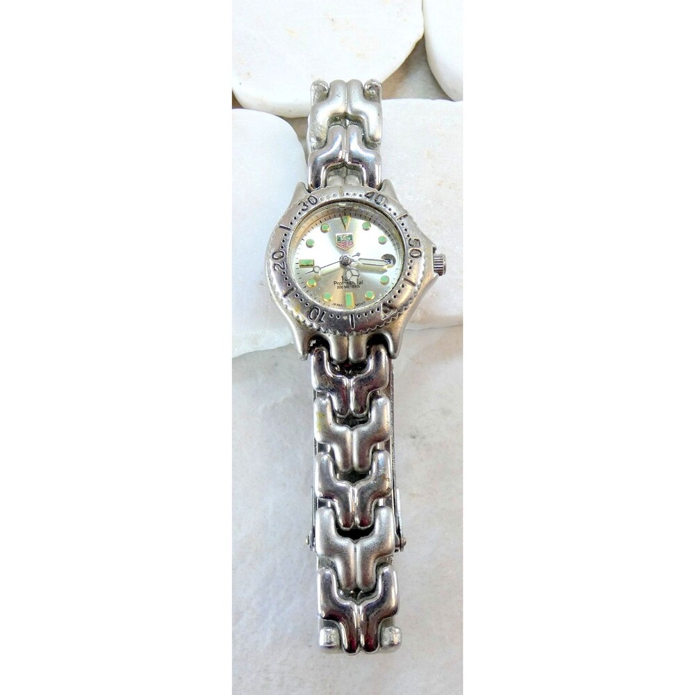 TAG Heuer Professional Women's Quartz Date 28mm 200m SS Dive Watch New Battery